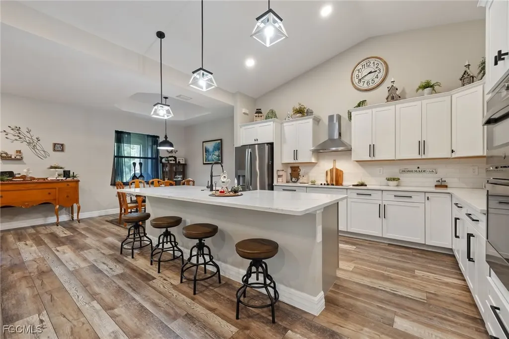 2391 Lippincott Road Alva FL 33920