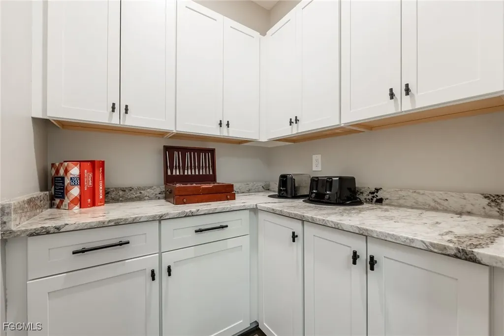 2391 Lippincott Road Alva FL 33920