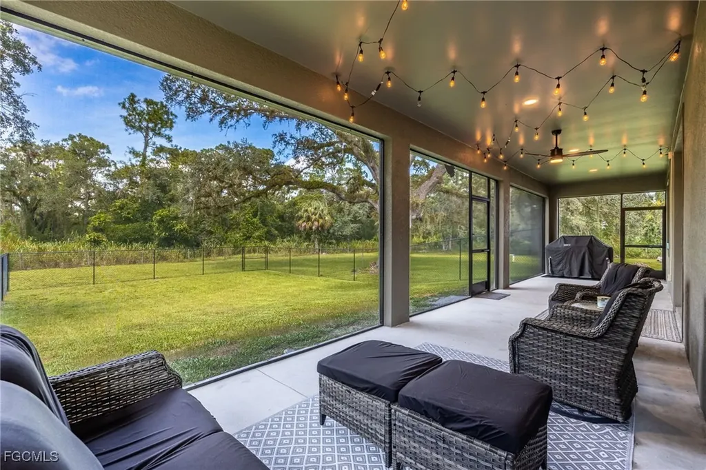 2391 Lippincott Road Alva FL 33920