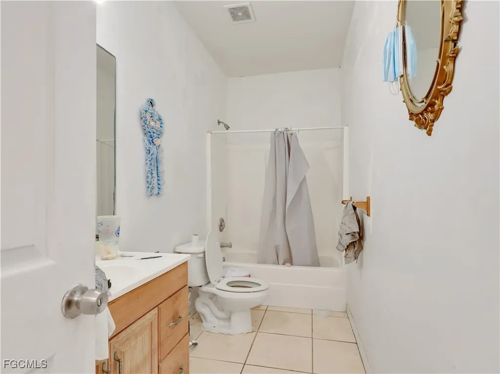 4639 19th Place SW Naples FL 34116