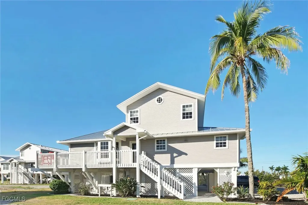 2258 Palm Avenue St. James City FL 33956