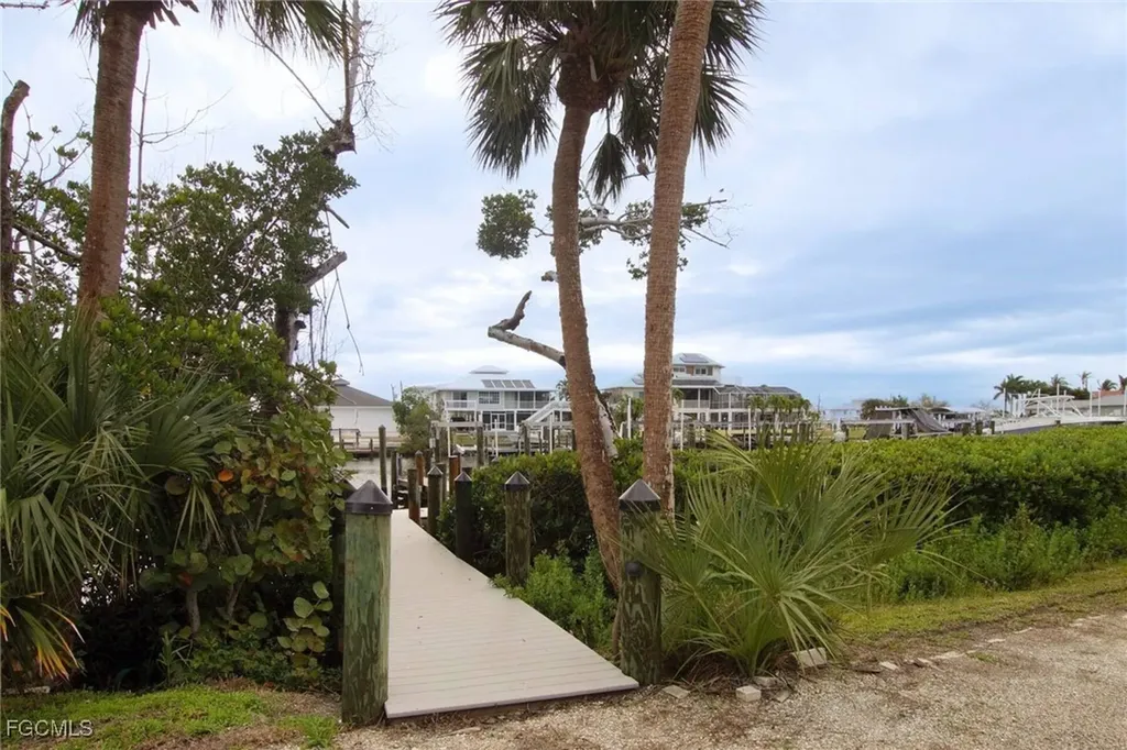 2258 Palm Avenue St. James City FL 33956