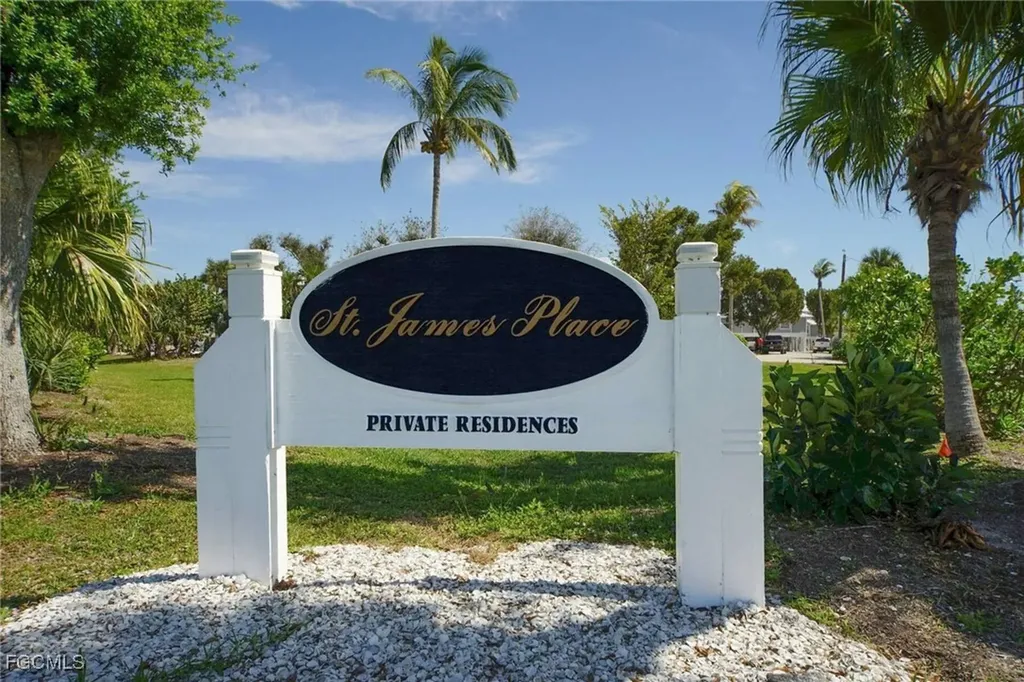 2258 Palm Avenue St. James City FL 33956