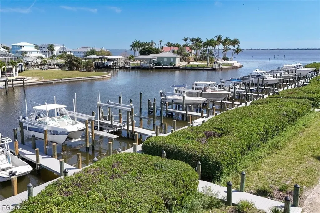 2258 Palm Avenue St. James City FL 33956
