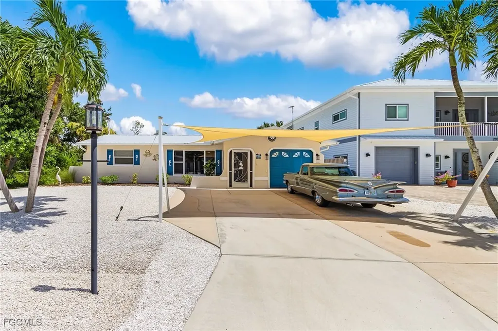 2368 Date Street St. James City FL 33956