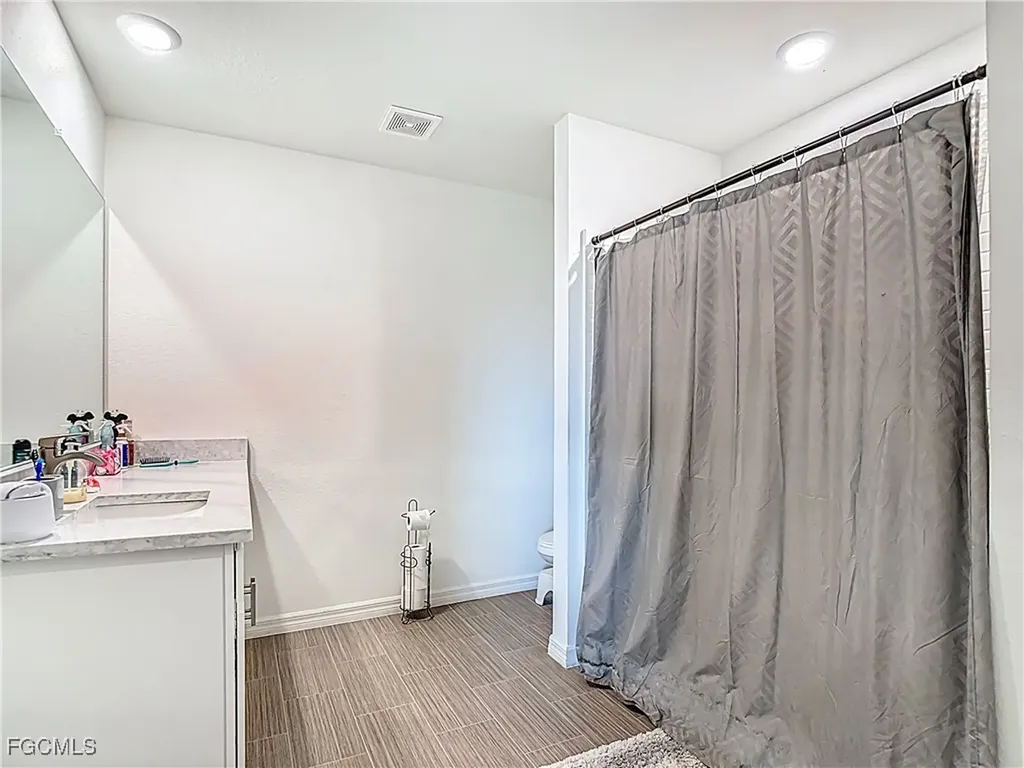 2108 NW 2nd Place Cape Coral FL 33993