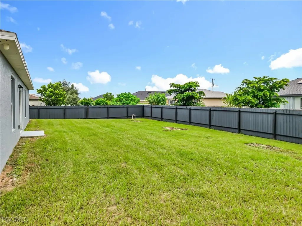 2108 NW 2nd Place Cape Coral FL 33993