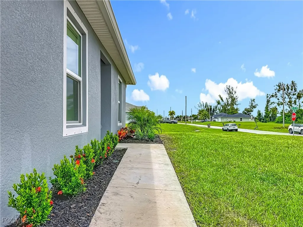 2108 NW 2nd Place Cape Coral FL 33993