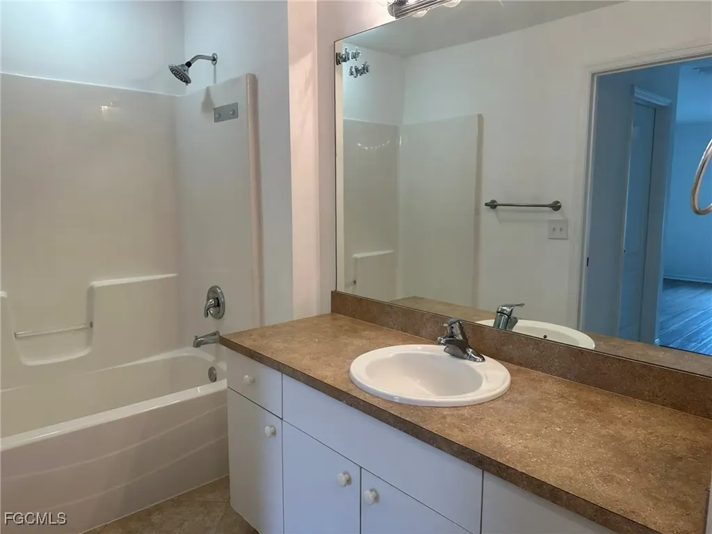 122 NW 15th Terrace Cape Coral FL 33993