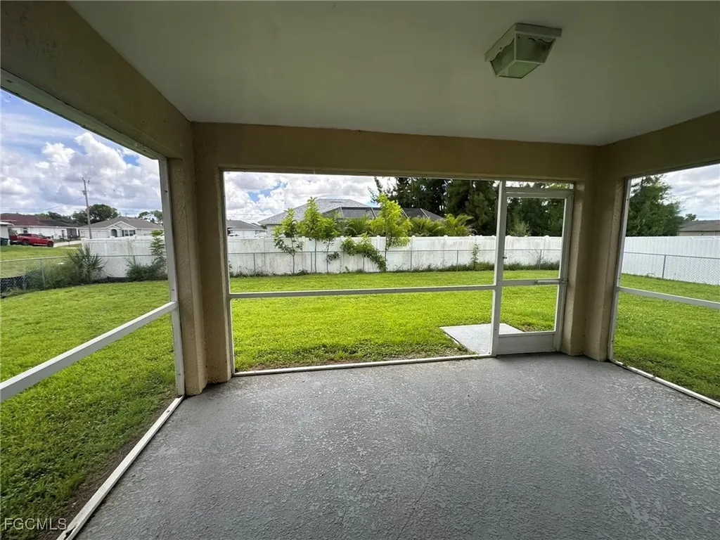 122 NW 15th Terrace Cape Coral FL 33993