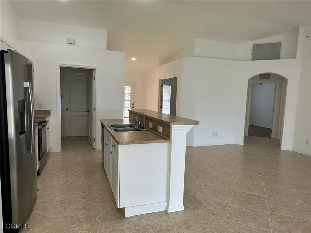 122 NW 15th Terrace Cape Coral FL 33993