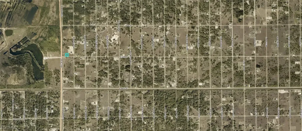 2403 E 17th Street Lehigh Acres FL 33972