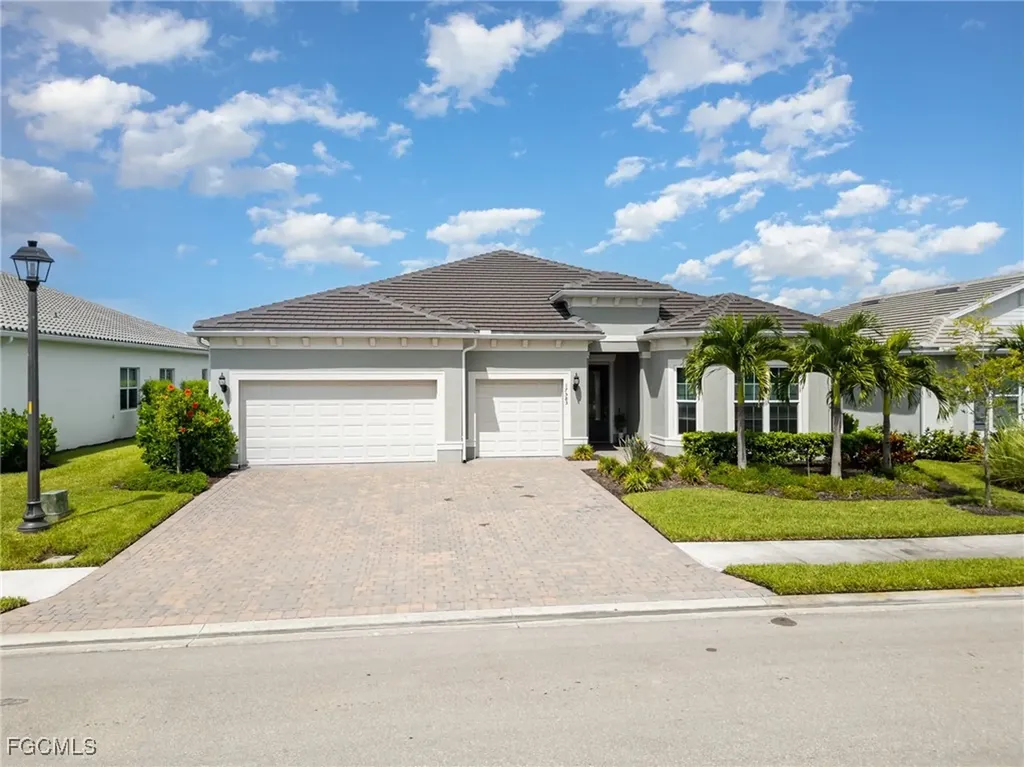 17583 Winding Oak Lane North Fort Myers FL 33917