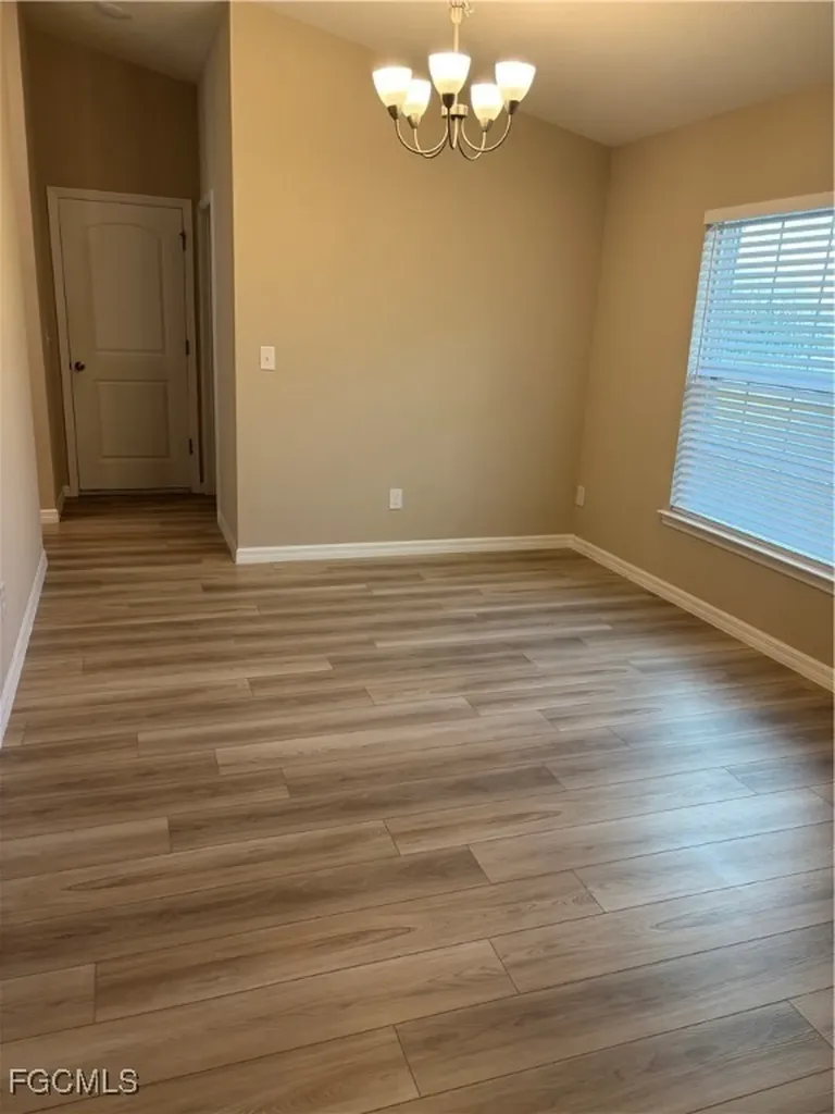 1005 SW 36th Street Cape Coral FL 33914