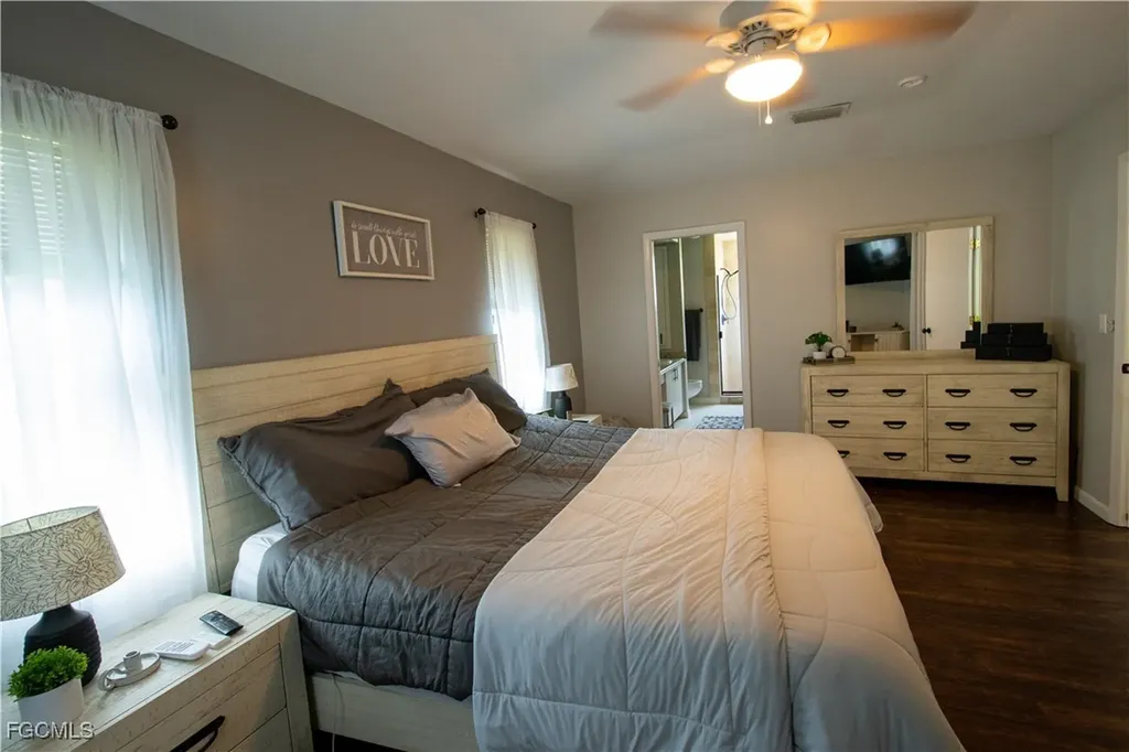 17990 Leetana Road North Fort Myers FL 33917
