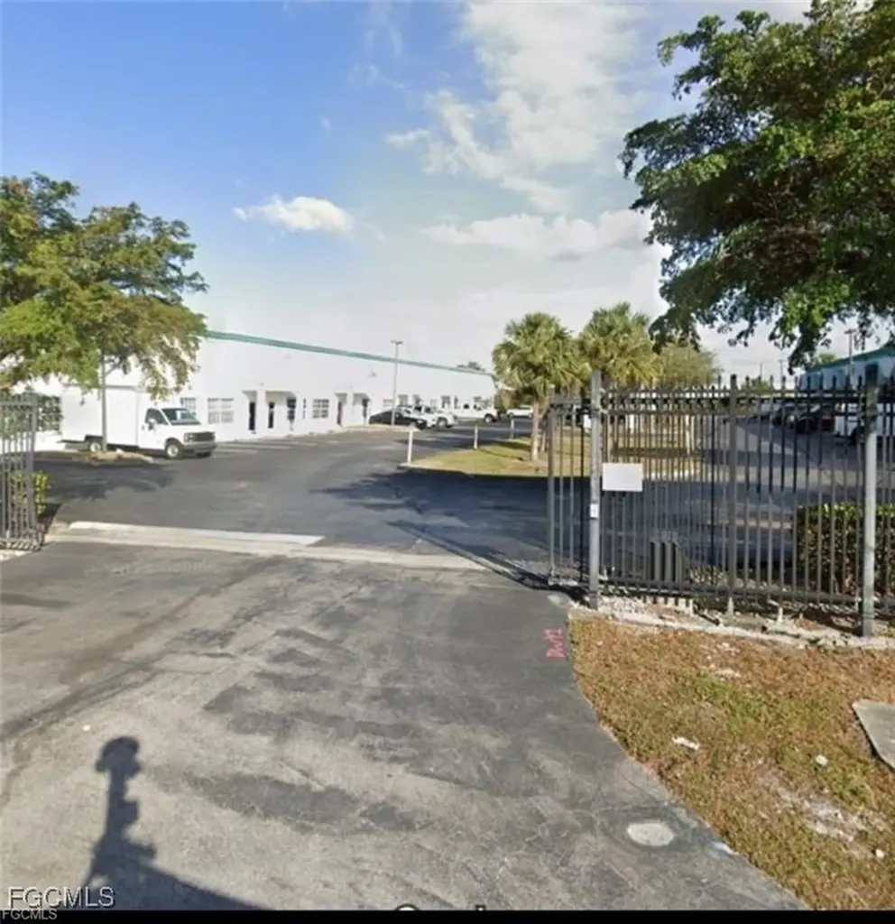 3560 Work Drive Fort Myers FL 33916
