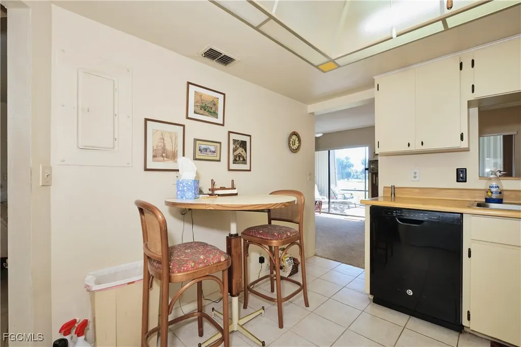 4728 Orange Grove Boulevard North Fort Myers FL 33903