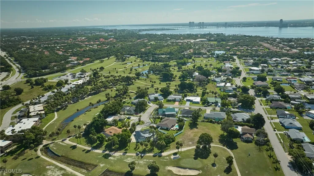 4728 Orange Grove Boulevard North Fort Myers FL 33903