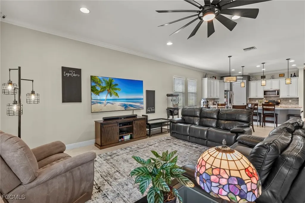 10860 Essex Square Boulevard Fort Myers FL 33913