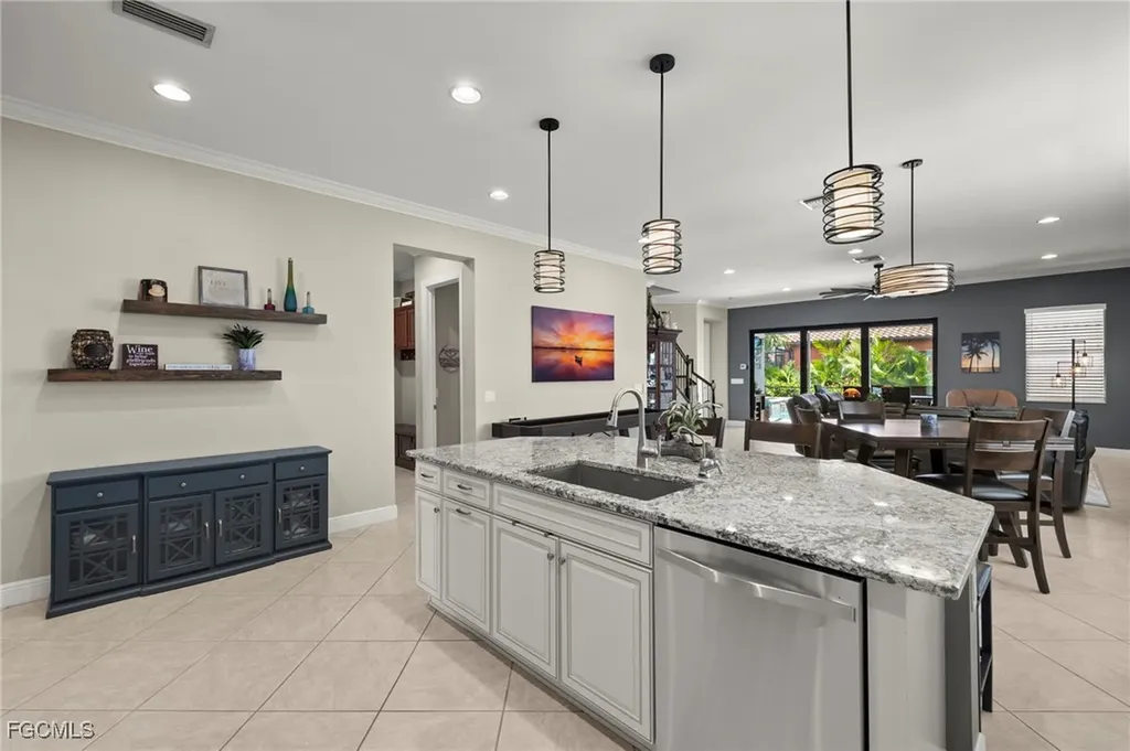 10860 Essex Square Boulevard Fort Myers FL 33913