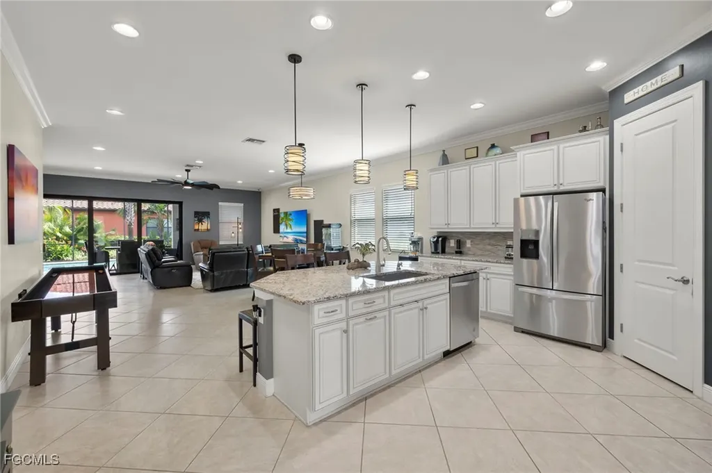 10860 Essex Square Boulevard Fort Myers FL 33913