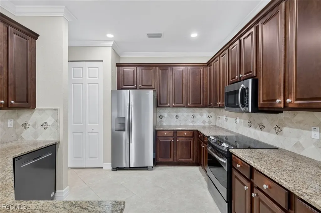 10111 Mimosa Silk Drive Fort Myers FL 33913