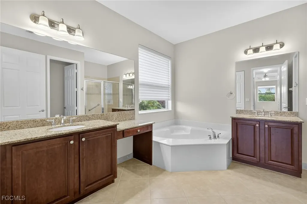 10111 Mimosa Silk Drive Fort Myers FL 33913