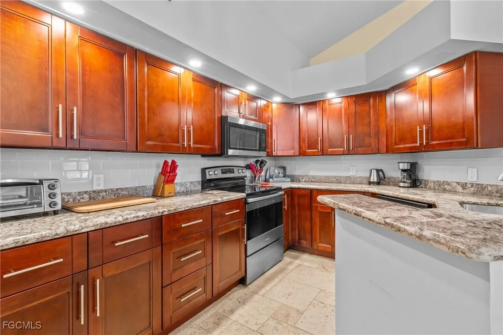 181 Napa Ridge Road E Naples FL 34119