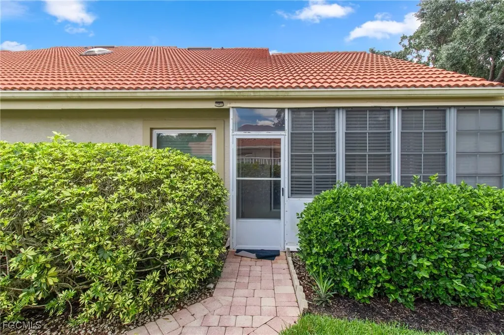 181 Napa Ridge Road E Naples FL 34119