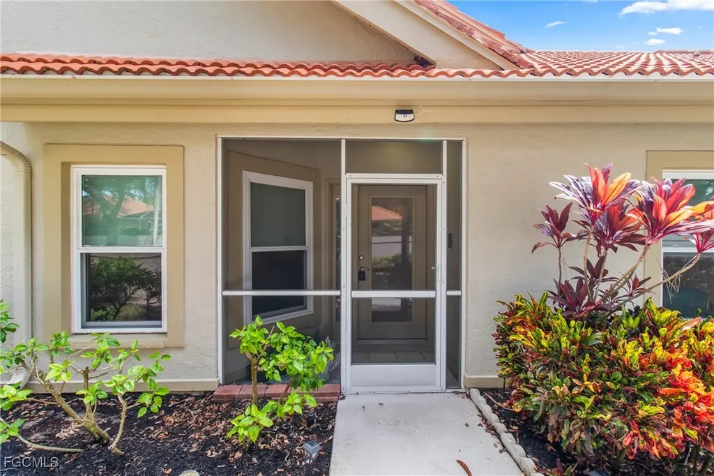 181 Napa Ridge Road E Naples FL 34119