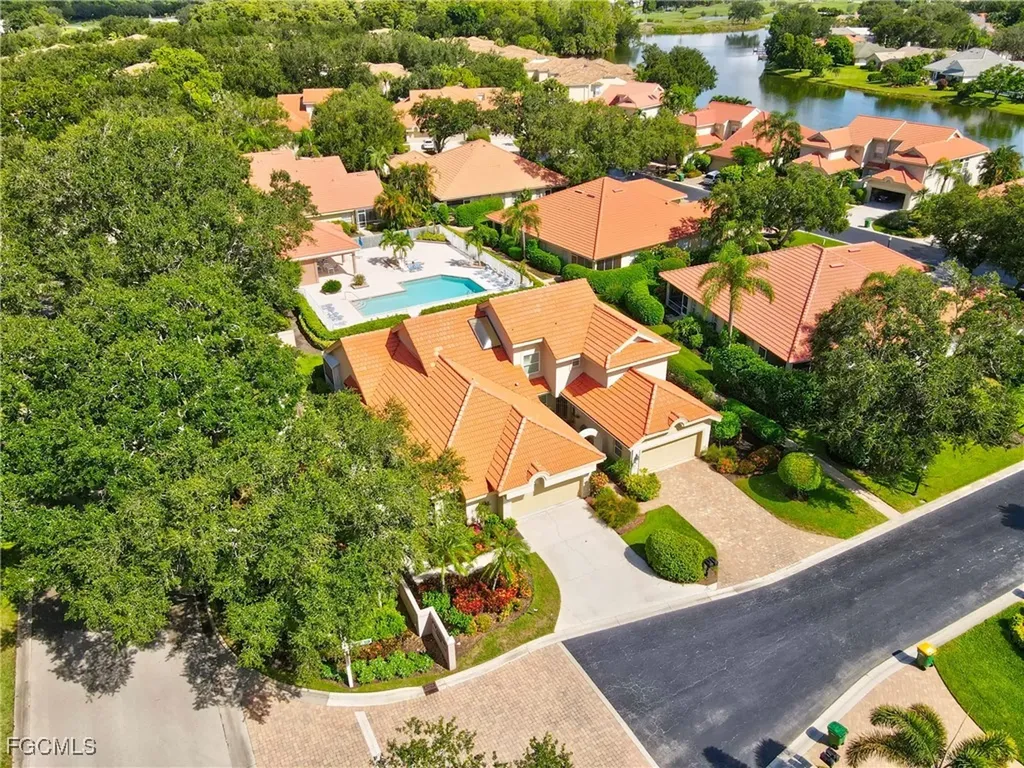 181 Napa Ridge Road E Naples FL 34119