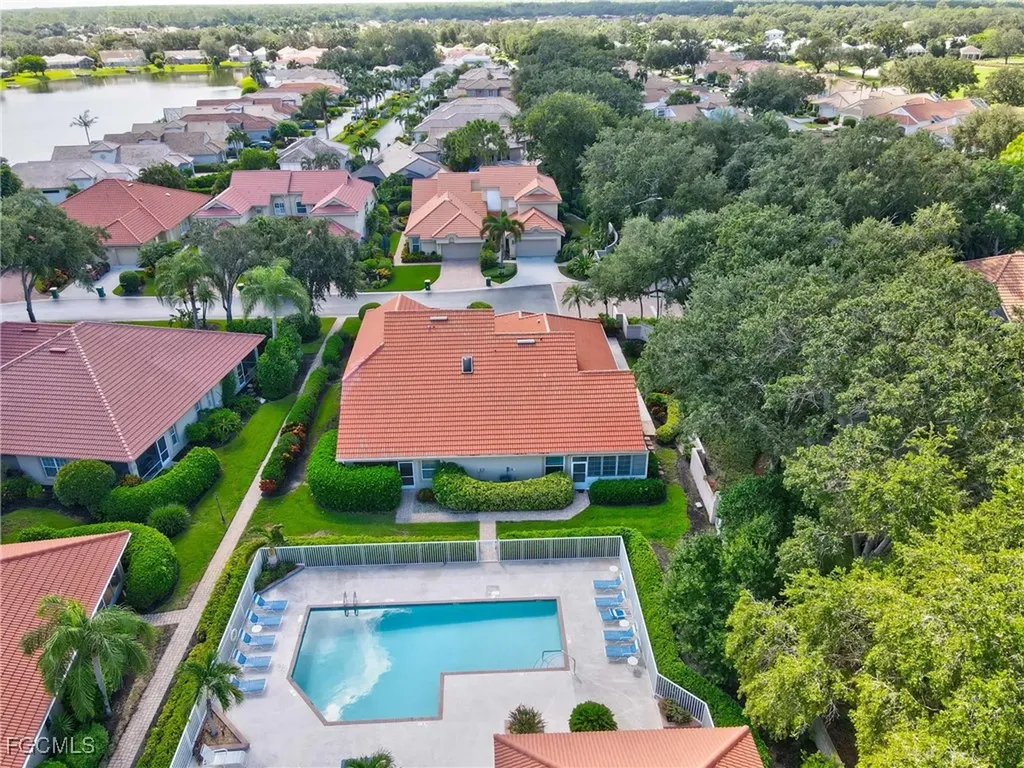 181 Napa Ridge Road E Naples FL 34119