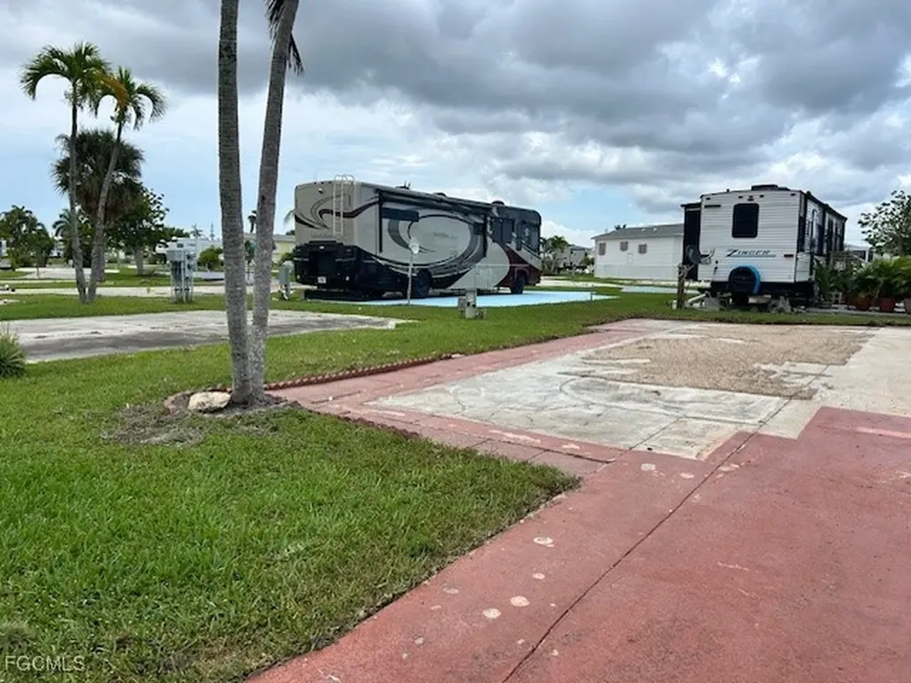 19681 Summerlin Road G-126 Fort Myers FL 33908