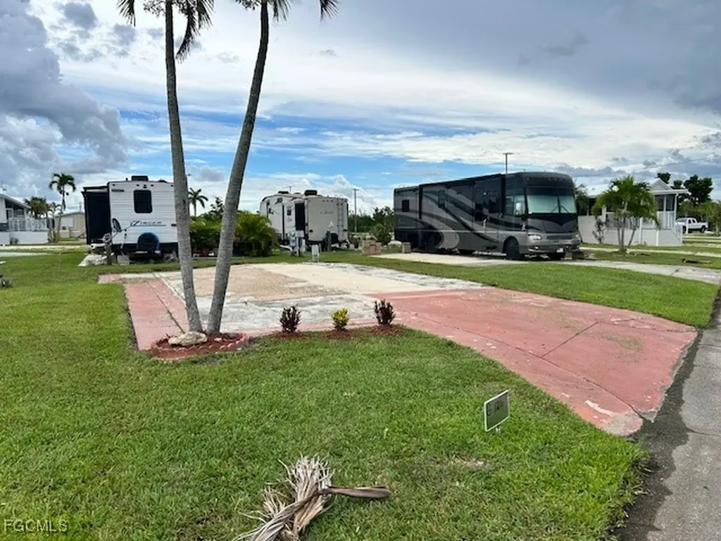 19681 Summerlin Road G-126 Fort Myers FL 33908