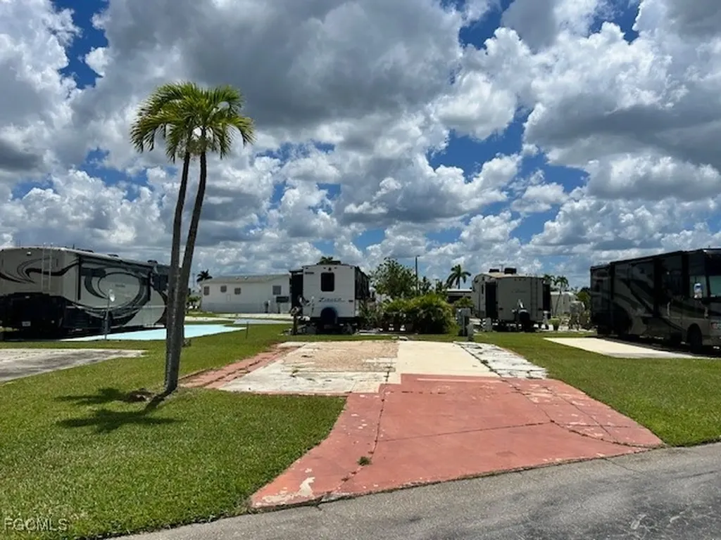 19681 Summerlin Road G-126 Fort Myers FL 33908