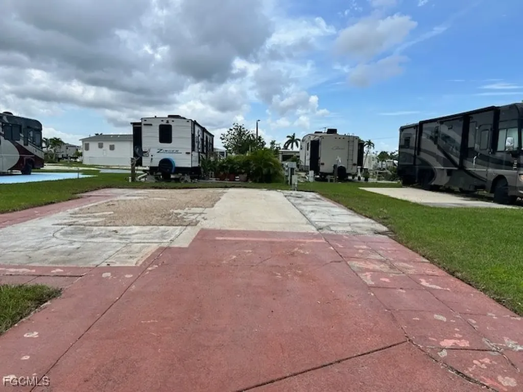 19681 Summerlin Road G-126 Fort Myers FL 33908