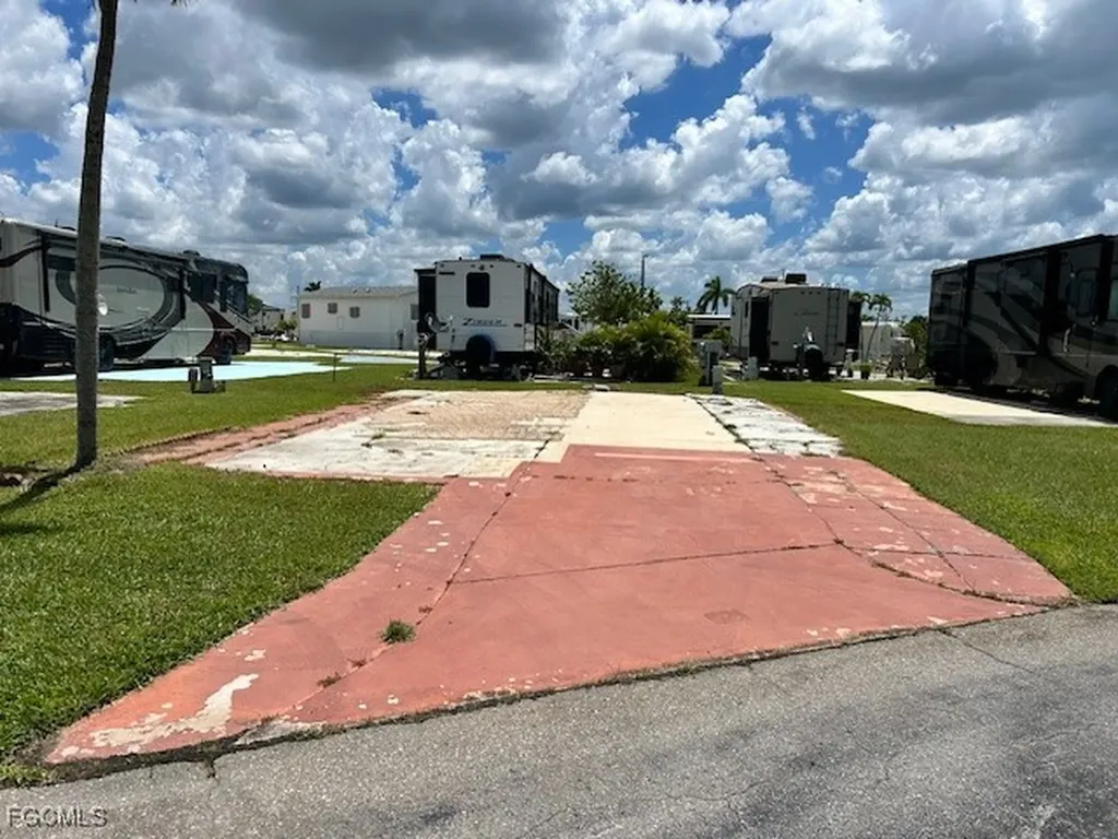 19681 Summerlin Road G-126 Fort Myers FL 33908