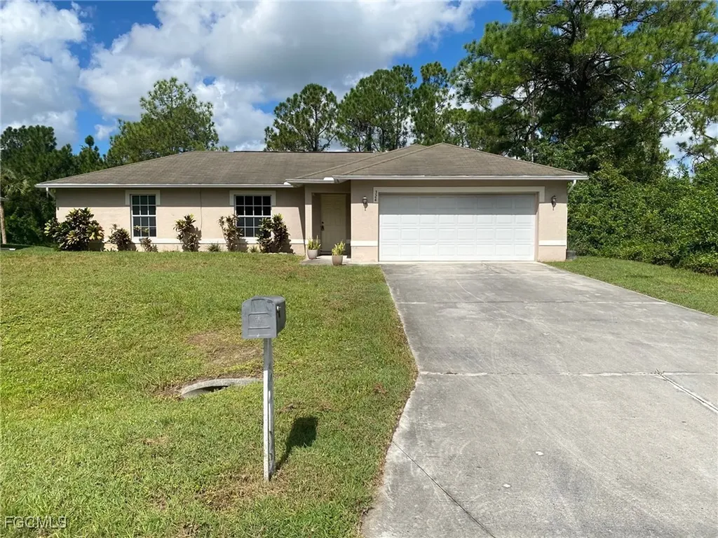 324 Malaree Avenue S Lehigh Acres FL 33974