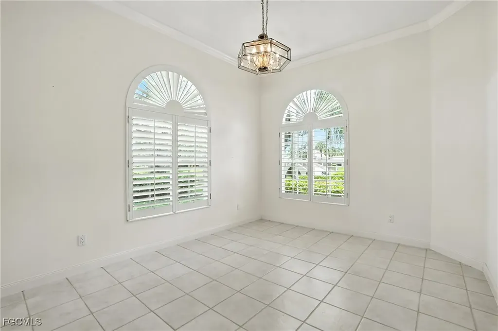 4017 Isla Ciudad Court Naples FL 34109