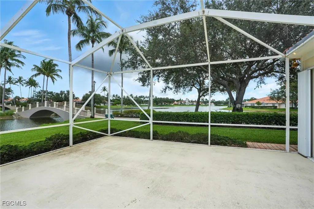 4017 Isla Ciudad Court Naples FL 34109