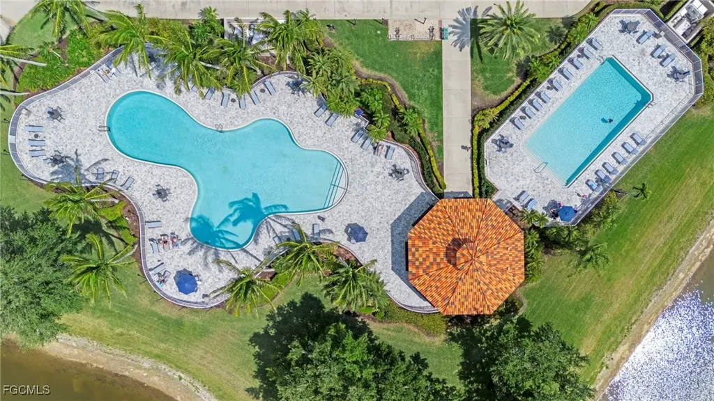 4017 Isla Ciudad Court Naples FL 34109