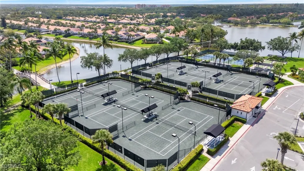 4017 Isla Ciudad Court Naples FL 34109