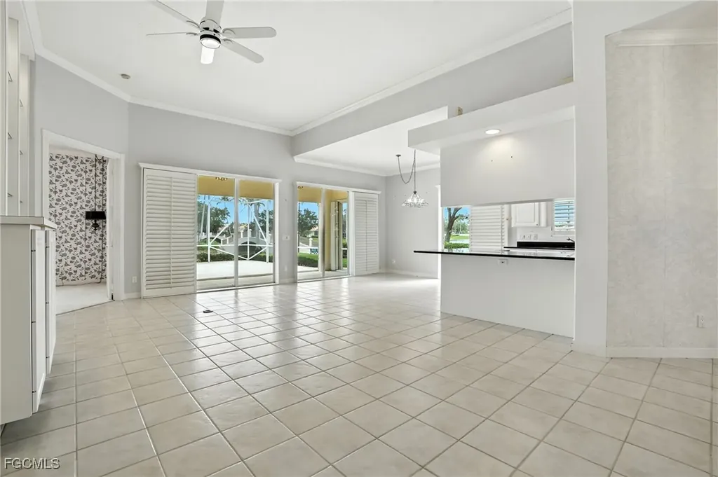 4017 Isla Ciudad Court Naples FL 34109