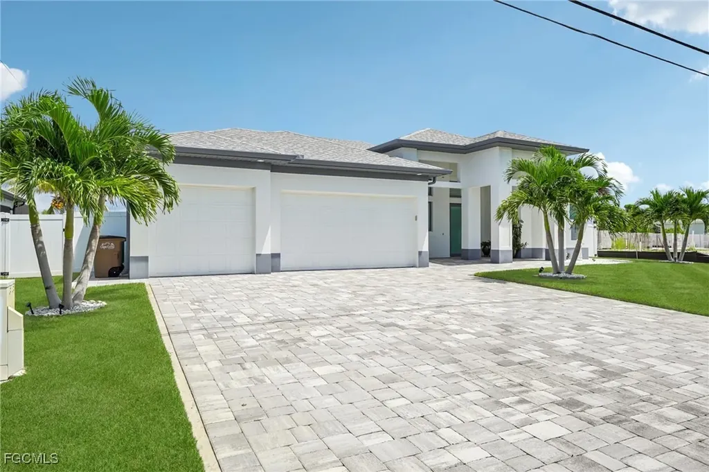 21 SW 21st Street Cape Coral FL 33991