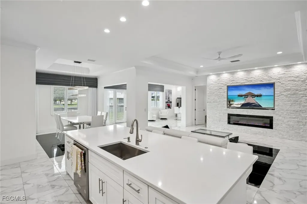 21 SW 21st Street Cape Coral FL 33991