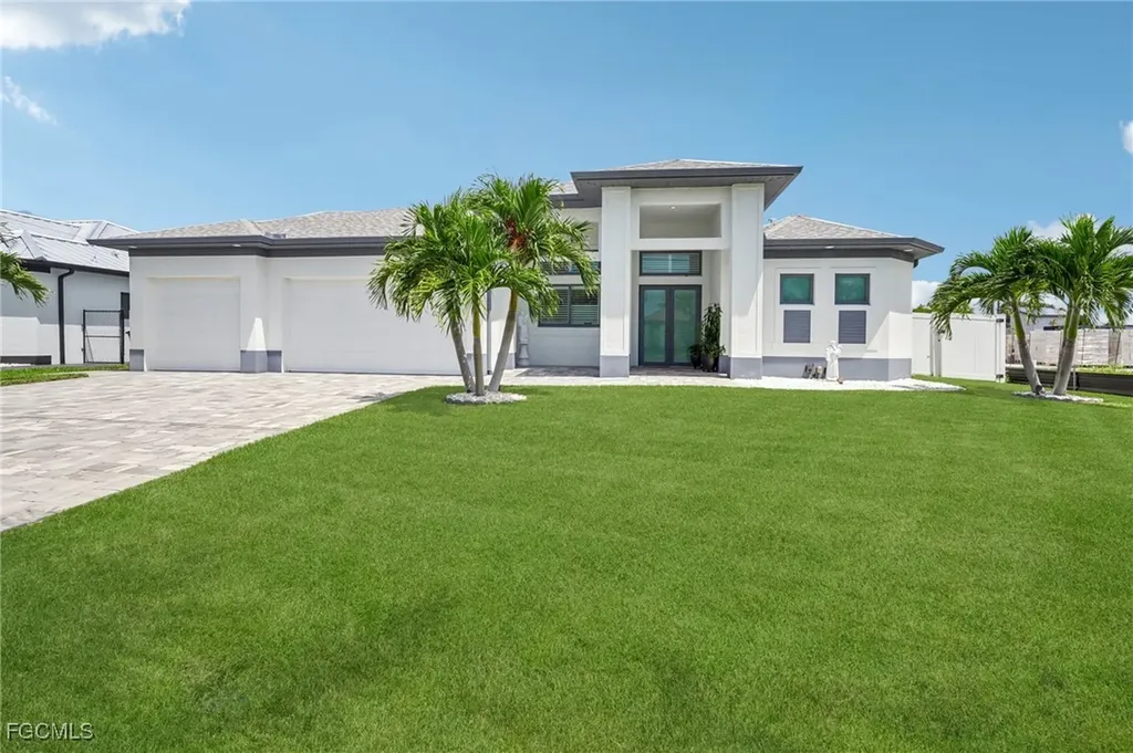 21 SW 21st Street Cape Coral FL 33991