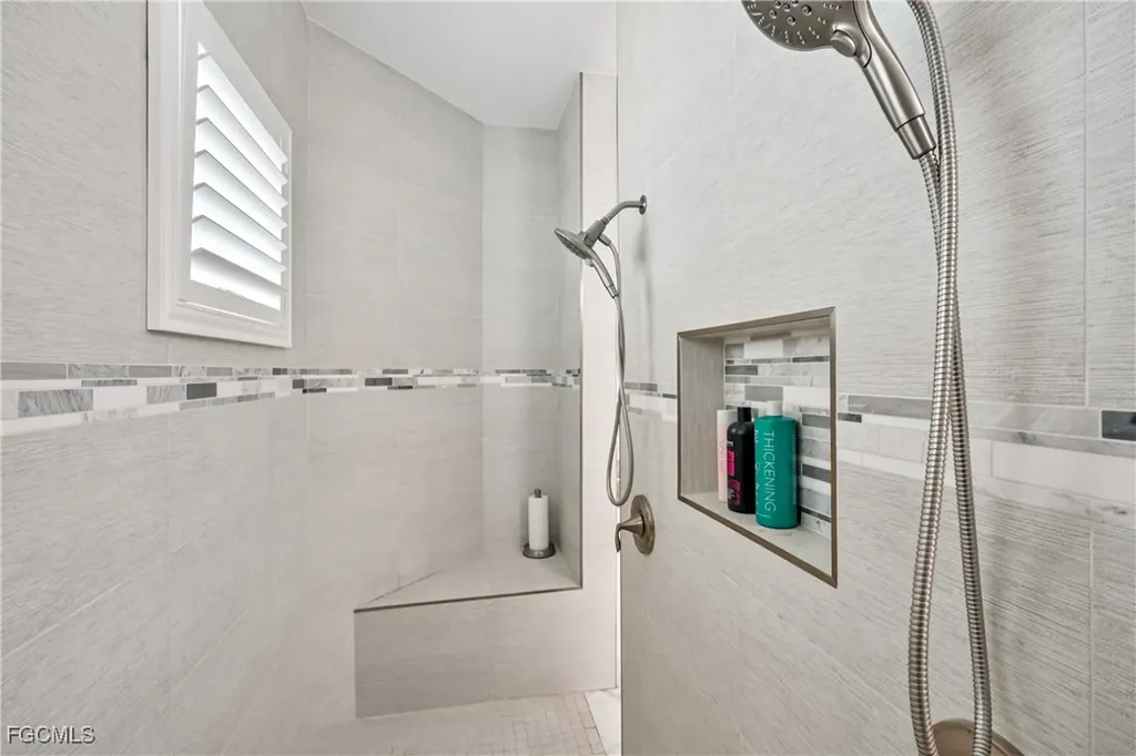 21 SW 21st Street Cape Coral FL 33991