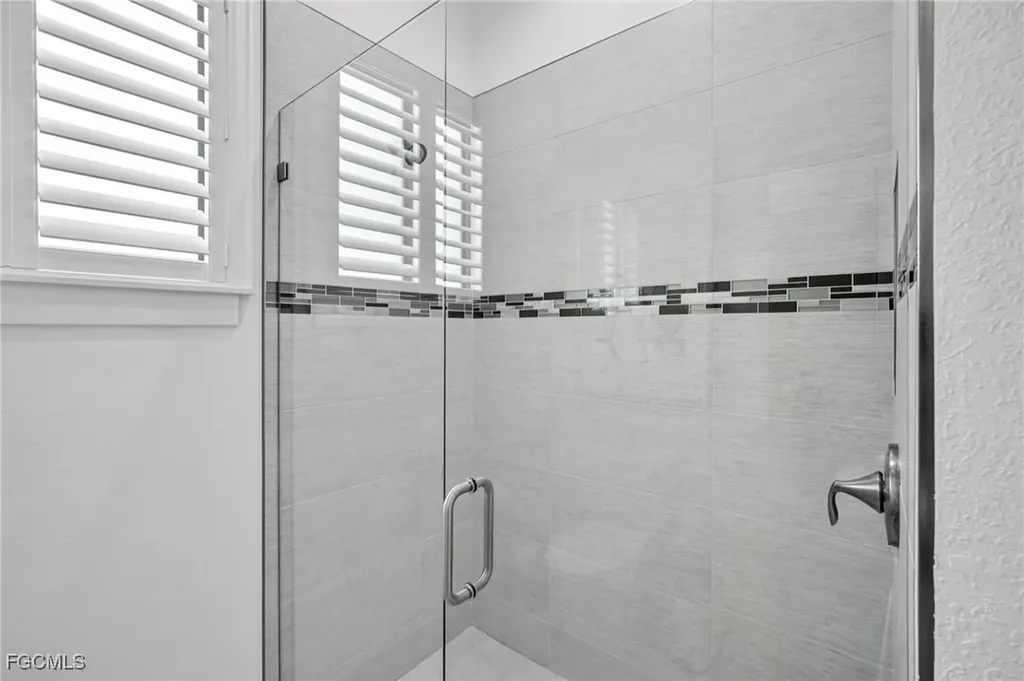 21 SW 21st Street Cape Coral FL 33991