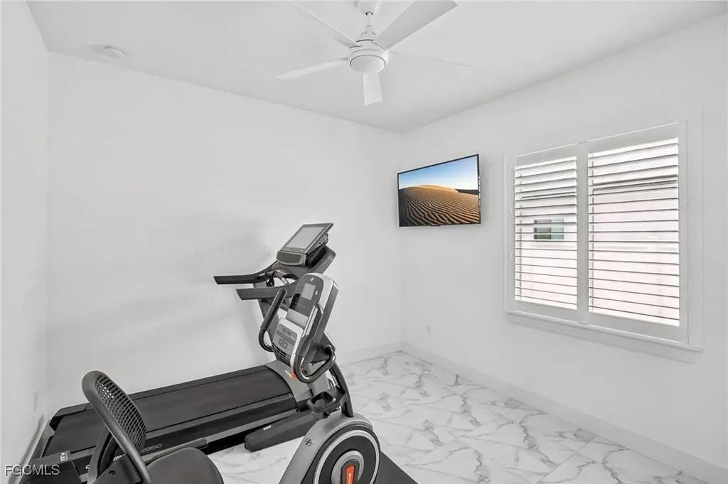 21 SW 21st Street Cape Coral FL 33991