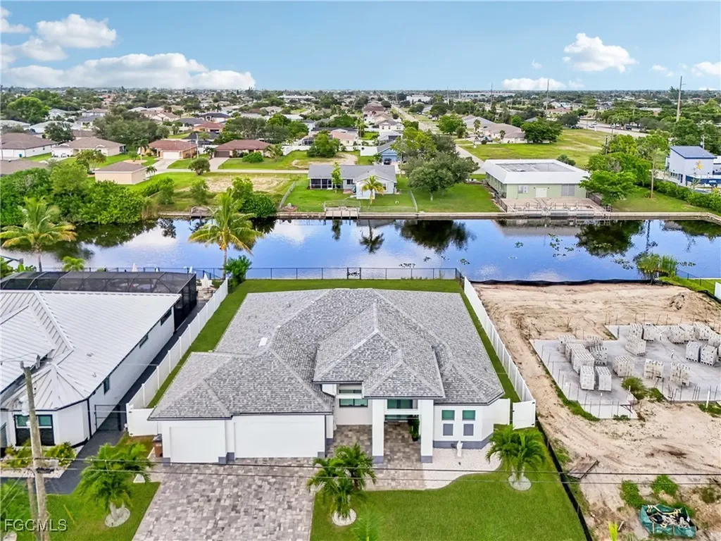 21 SW 21st Street Cape Coral FL 33991